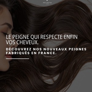 Un beau brushing commence avant même le sèche-cheveux.Chez Velecta Paris, nous avons imaginé deux nouveaux peignes fabriqués en France pour prendre soin de vos cheveux dès le démêlage.Parce qu'un peigne ne devrait jamais tirer, casser ou fragiliser la fibre capillaire.Nos nouveaux modèles ont été pensés pour offrir une expérience de coiffage plus douce, plus agréable et plus respectueuse de tous les types de cheveux.✨ Leurs atouts :- fabriqués et polis à la main en France - en acétate de cellulose d'origine végétale - des bords parfaitement lisses pour glisser sans accrocher - un démêlage tout en douceur sur cheveux secs comme mouillés - une sensation de légèreté et un confort d'utilisation au quotidienDeux modèles sont disponibles selon vos besoins :- Le peigne dents larges, idéal pour démêler les cheveux fins, épais, lisses, ondulés ou bouclés sans tirer. - Le peigne demi-lune, spécialement pensé pour les cheveux bouclés, frisés et texturés afin de préserver la forme naturelle des boucles lors du démêlage.Disponibles en écaille foncée, écaille claire et nacre, ils ont été conçus pour durer et vous accompagner dans votre routine capillaire jour après jour.Lequel choisiriez-vous ? ✨#PeigneCheveux #MadeInFrance #AccessoireCheveux #RoutineCapillaire #VelectaParis