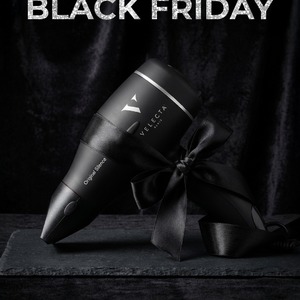✨ Black Friday chez Velecta® Paris ! ✨ Ne manquez pas notre offre exclusive sur l’Original Silence, le sèche-cheveux ultra-silencieux, léger et performant. Profitez de -35% pour sublimer votre routine coiffure tout en préservant votre tranquillité. 🖤 Faites vite, cette offre ne dure pas ! #VelectaParis #sèchecheveux #FabricationFrançaise #SavoirFaire #Qualité #Innovation #BlackFriday #SoinDesCheveux