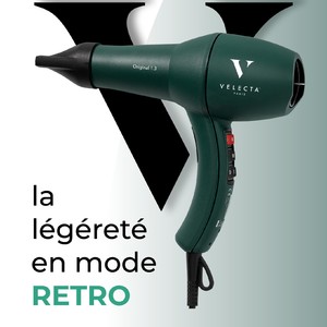 L'Original 1.3 : le sèche-cheveux léger et silencieux qui allie performance et élégance vintage. Offrez à vos cheveux le soin qu'ils méritent tout en ajoutant une touche rétro à votre routine beauté. ✨💇‍♀️ #VelectaParis #Velecta #sèchecheveux #fabriquéenFrance #Original1.3 #BeautéVintage #SoinDesCheveux"